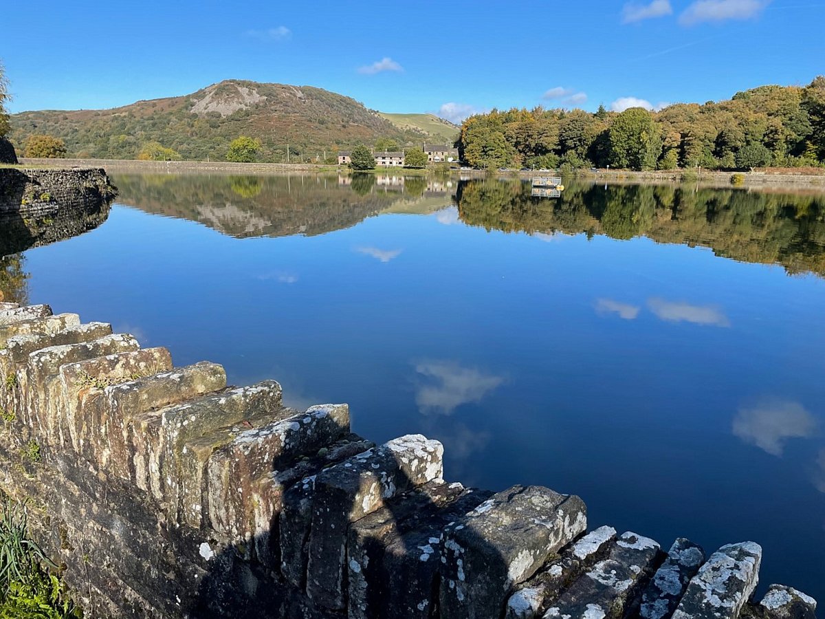 Looking towards the Leathers Smithy from the South Dam